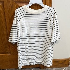 ASOS DESIGN Boxy Raglan Sleeve T-shirt, in Vintage Navy Stripe, XS, EUC